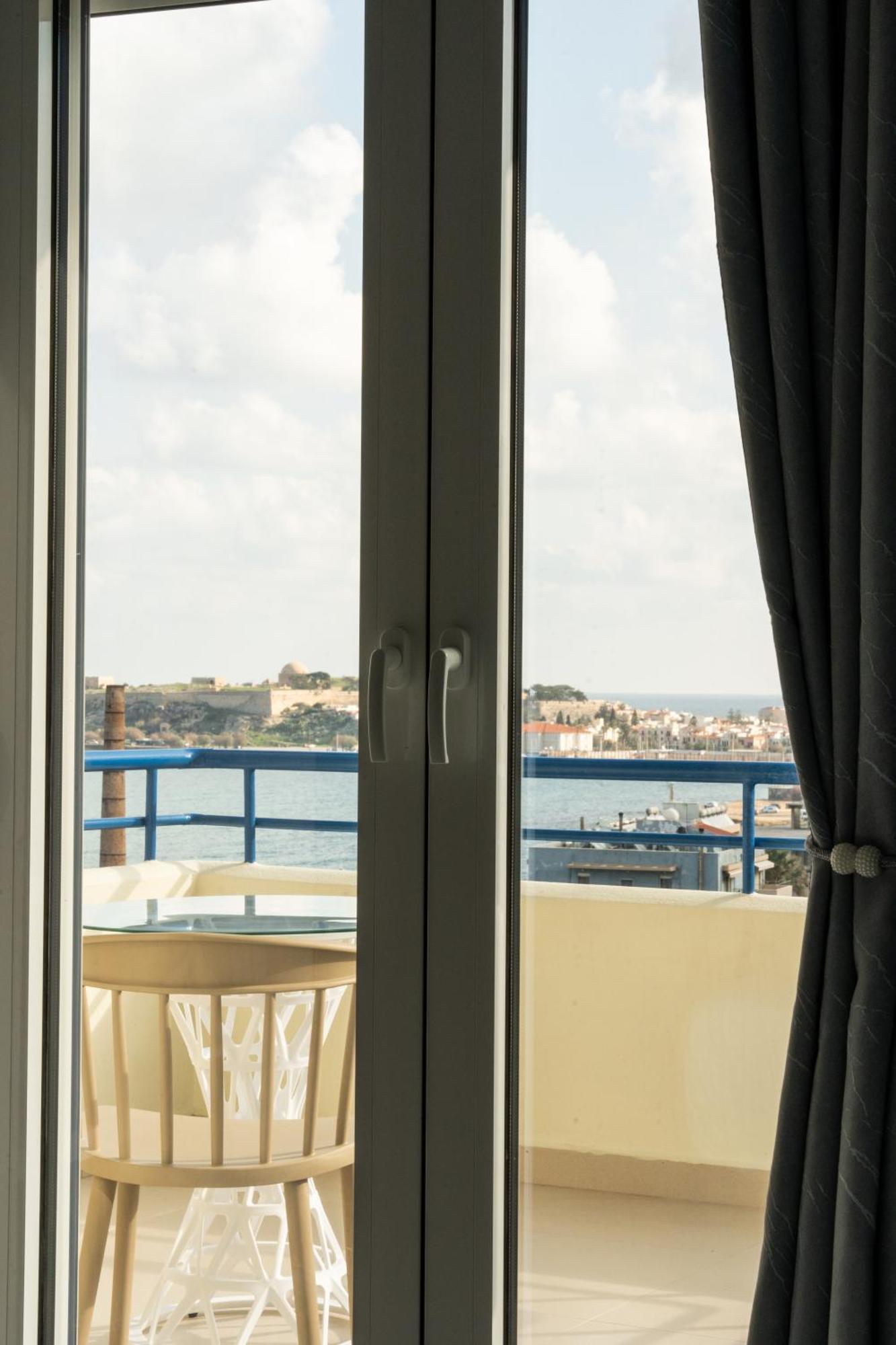 Secret View Apartment, With Private Jacuzzi Rethymno  Exterior photo