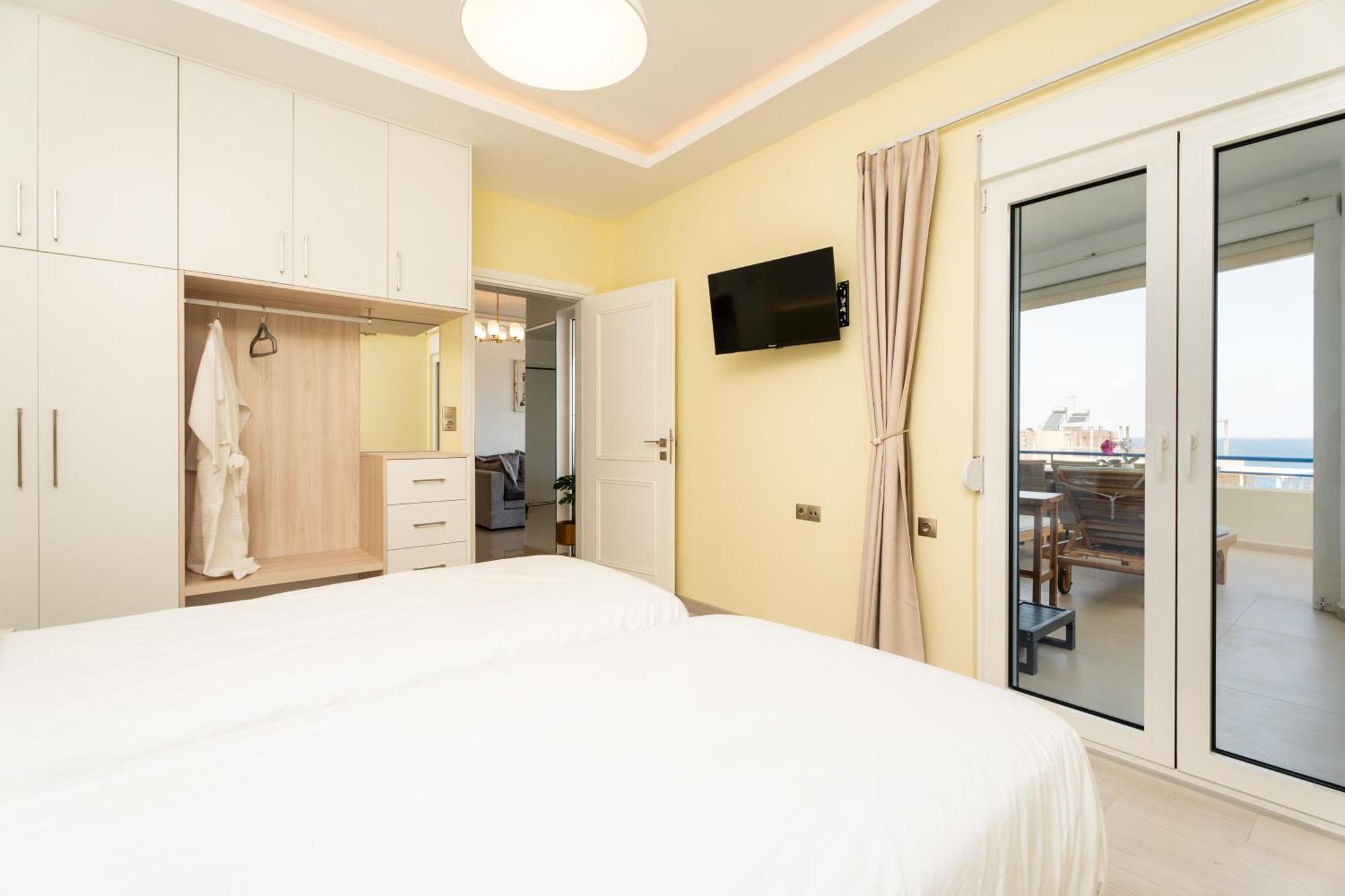 Secret View Apartment, With Private Jacuzzi Rethymno  Exterior photo